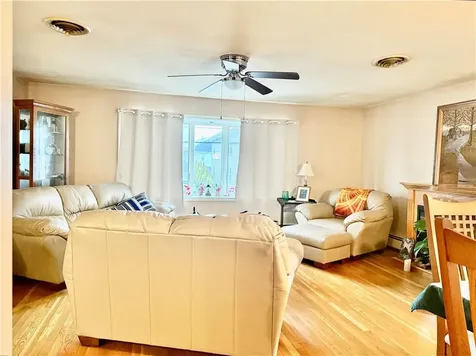 139 Suffolk Avenue Pawtucket RI 0261
