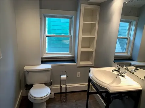 27 Young Street Newport RI 02840