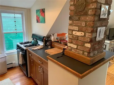 27 Young Street Newport RI 02840
