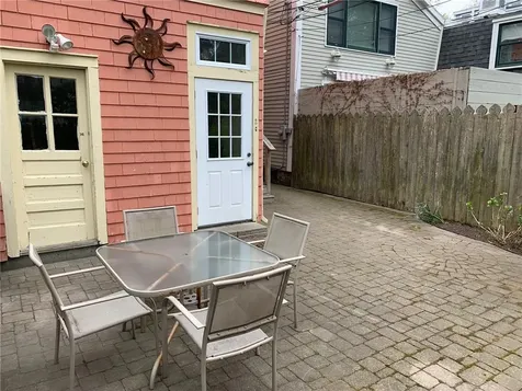 27 Young Street Newport RI 02840