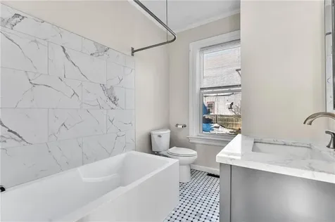 45 51 Wendell Street Providence RI 02909