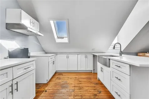 45 51 Wendell Street Providence RI 02909