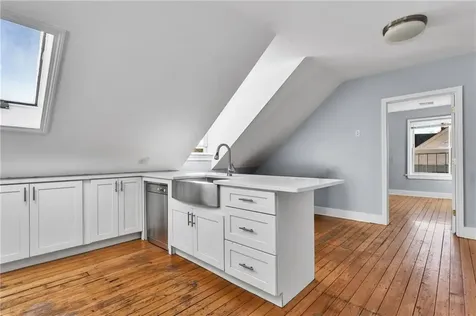 45 51 Wendell Street Providence RI 02909