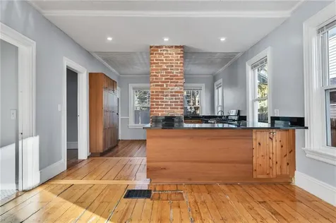 45 51 Wendell Street Providence RI 02909