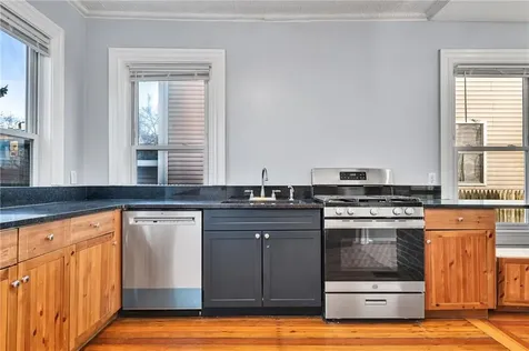 45 51 Wendell Street Providence RI 02909
