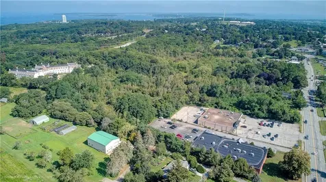 2500 East Main Road Portsmouth RI 02871