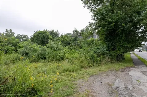 2500 East Main Road Portsmouth RI 02871