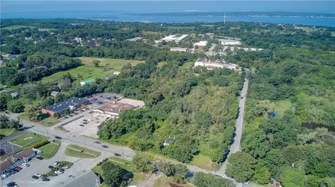 2500 East Main Road Portsmouth RI 02871