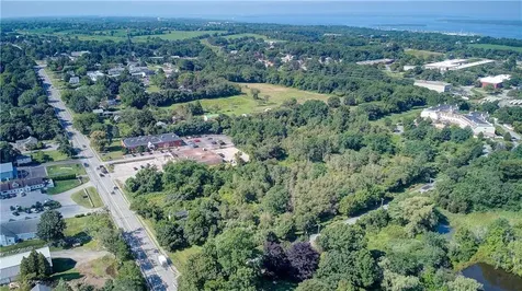 2500 East Main Road Portsmouth RI 02871