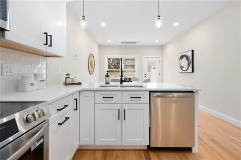 2907 Post Road Warwick RI 02886