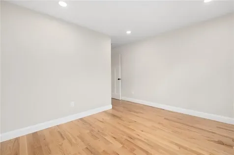 2907 Post Road Warwick RI 02886