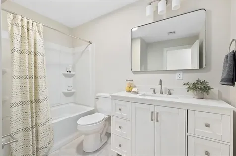 2907 Post Road Warwick RI 02886