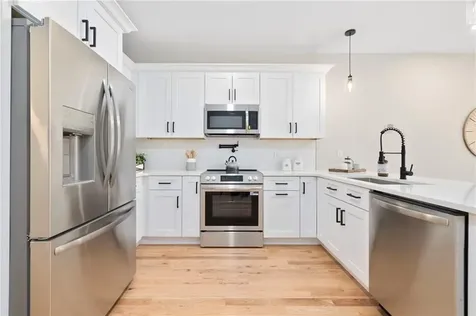 2907 Post Road Warwick RI 02886