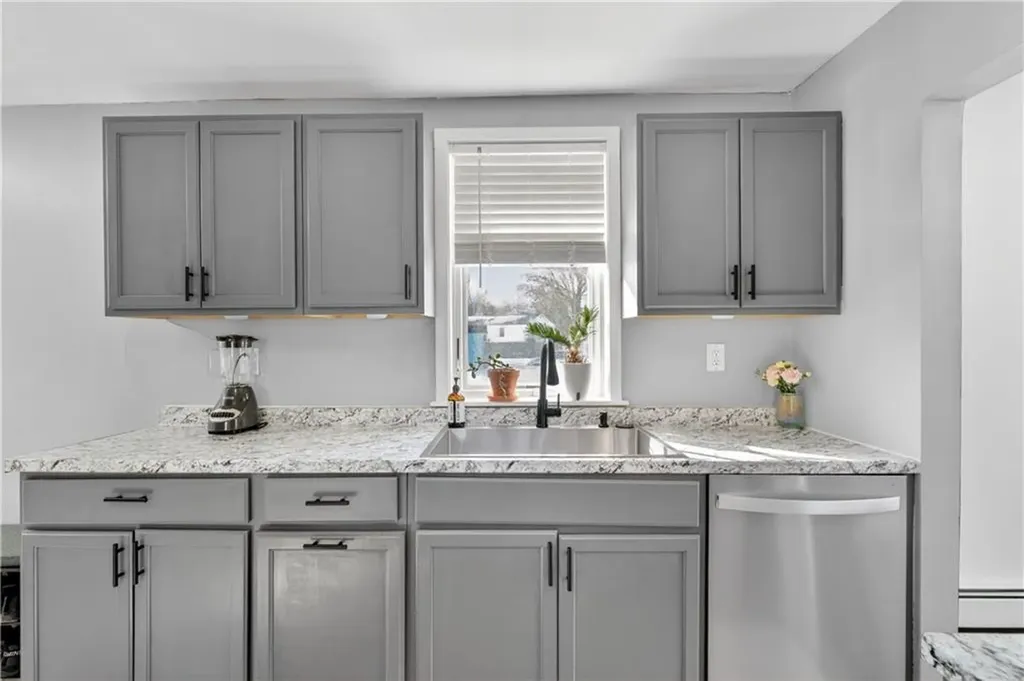 404 Church Avenue Warwick RI 02889
