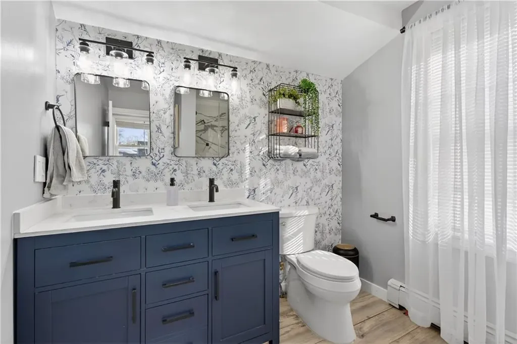 404 Church Avenue Warwick RI 02889