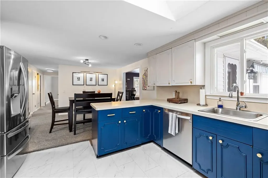 127 Dellwood Road Cranston RI 02920