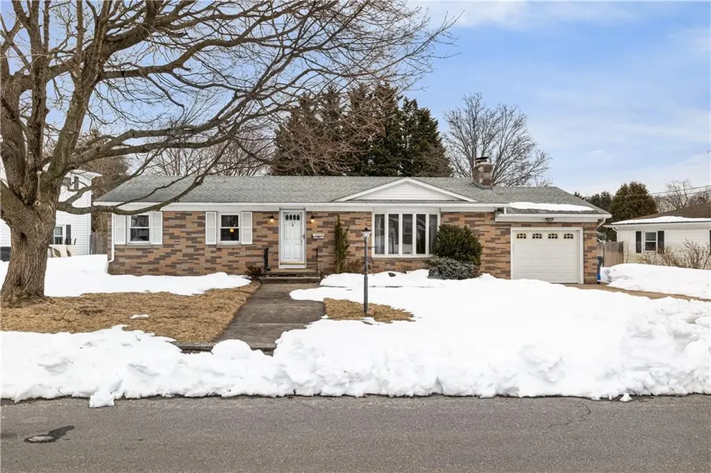 127 Dellwood Road Cranston RI 02920