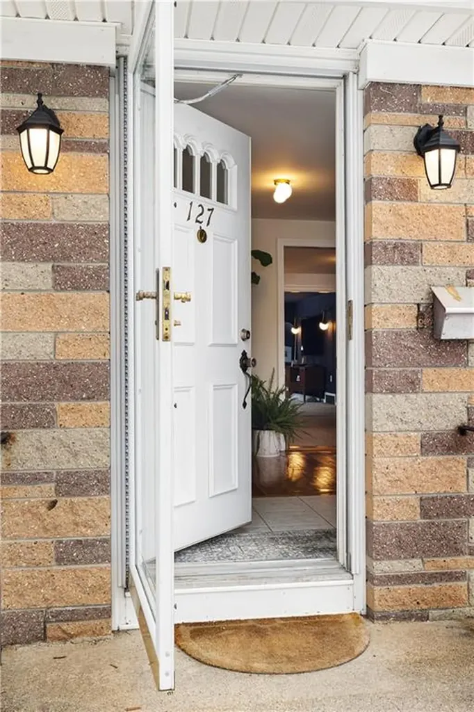 127 Dellwood Road Cranston RI 02920