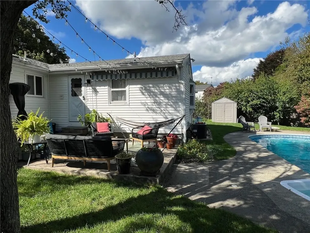 127 Dellwood Road Cranston RI 02920