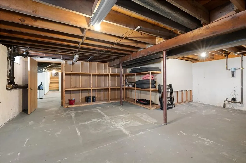 127 Dellwood Road Cranston RI 02920