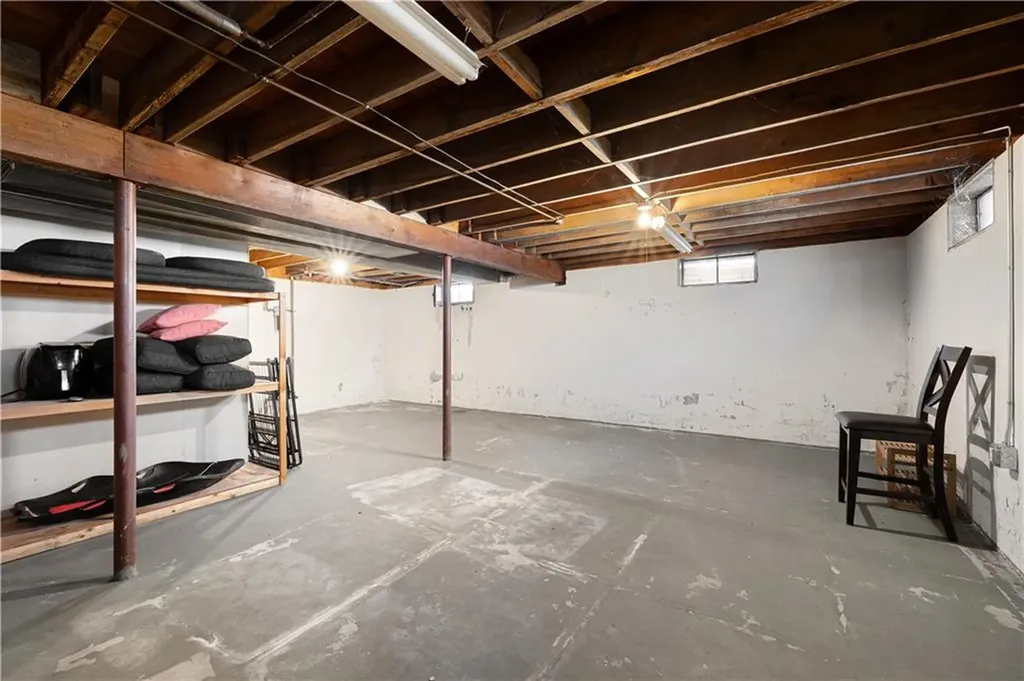 127 Dellwood Road Cranston RI 02920