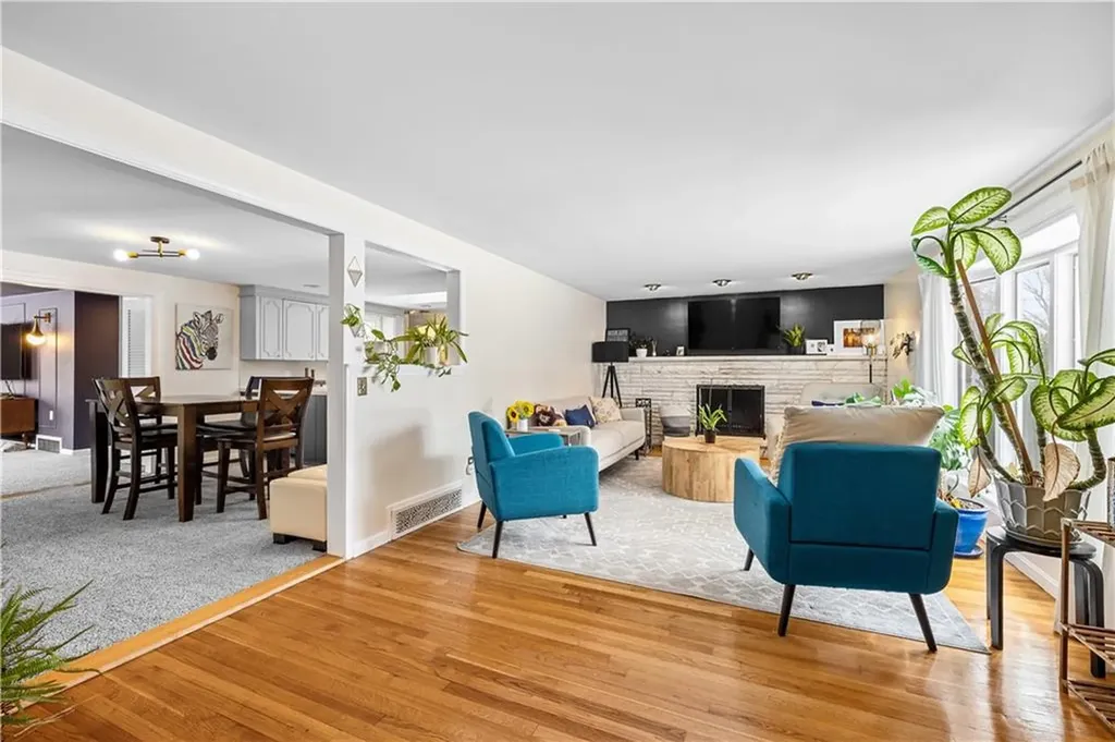 127 Dellwood Road Cranston RI 02920