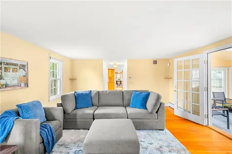 90 Bow Street East Greenwich RI 02818