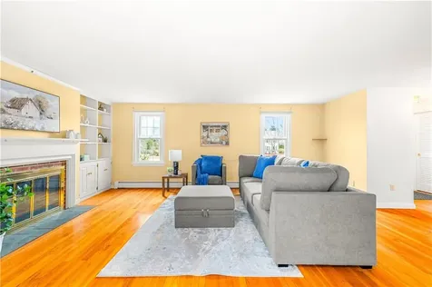 90 Bow Street East Greenwich RI 02818