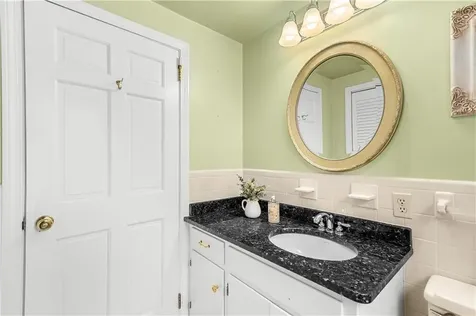 90 Bow Street East Greenwich RI 02818