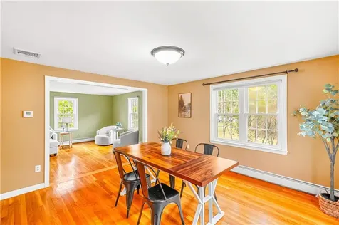 90 Bow Street East Greenwich RI 02818