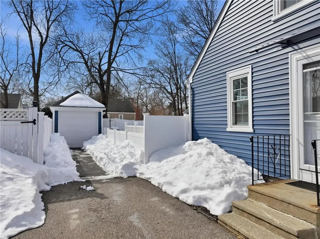 175 Pettaconsett Avenue Warwick RI 02888