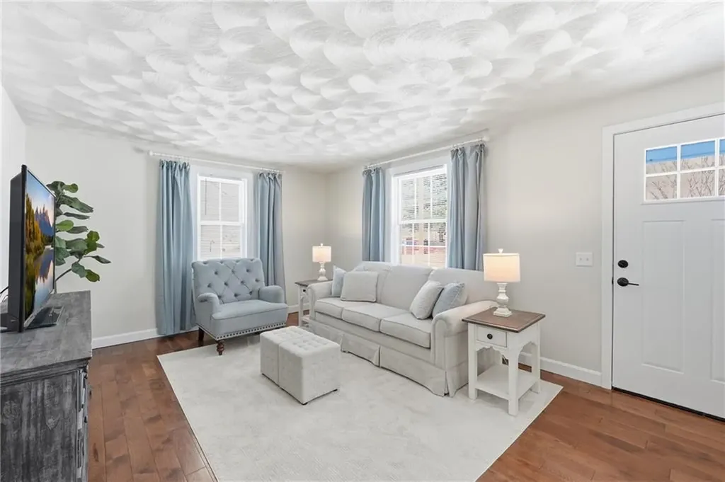 175 Pettaconsett Avenue Warwick RI 02888