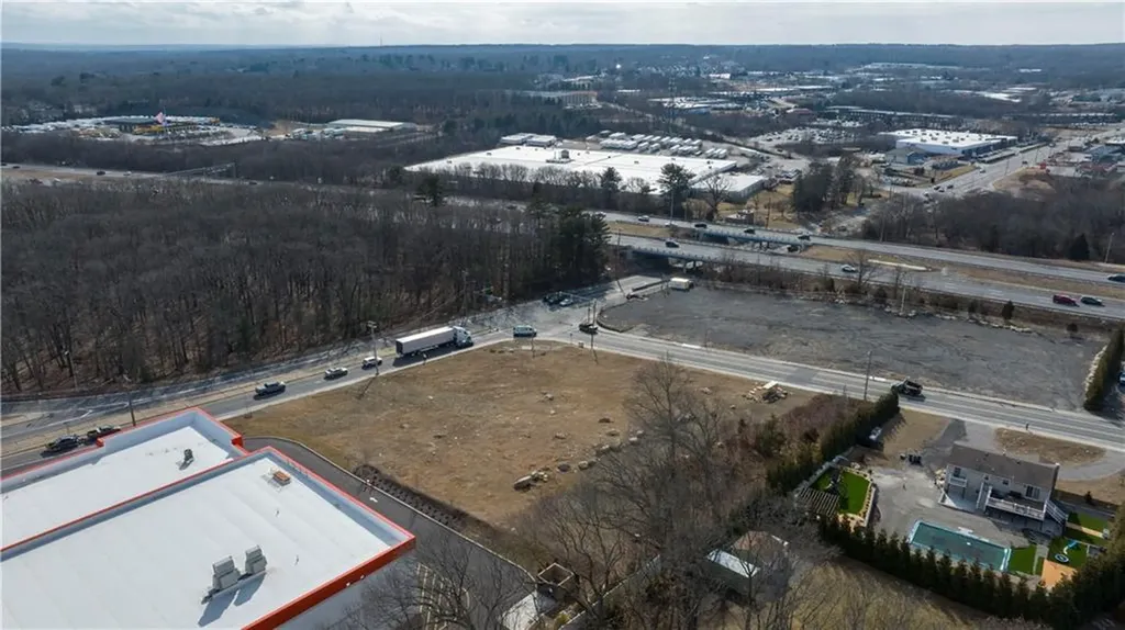 1835 Plainfield Pike Johnston RI 02919