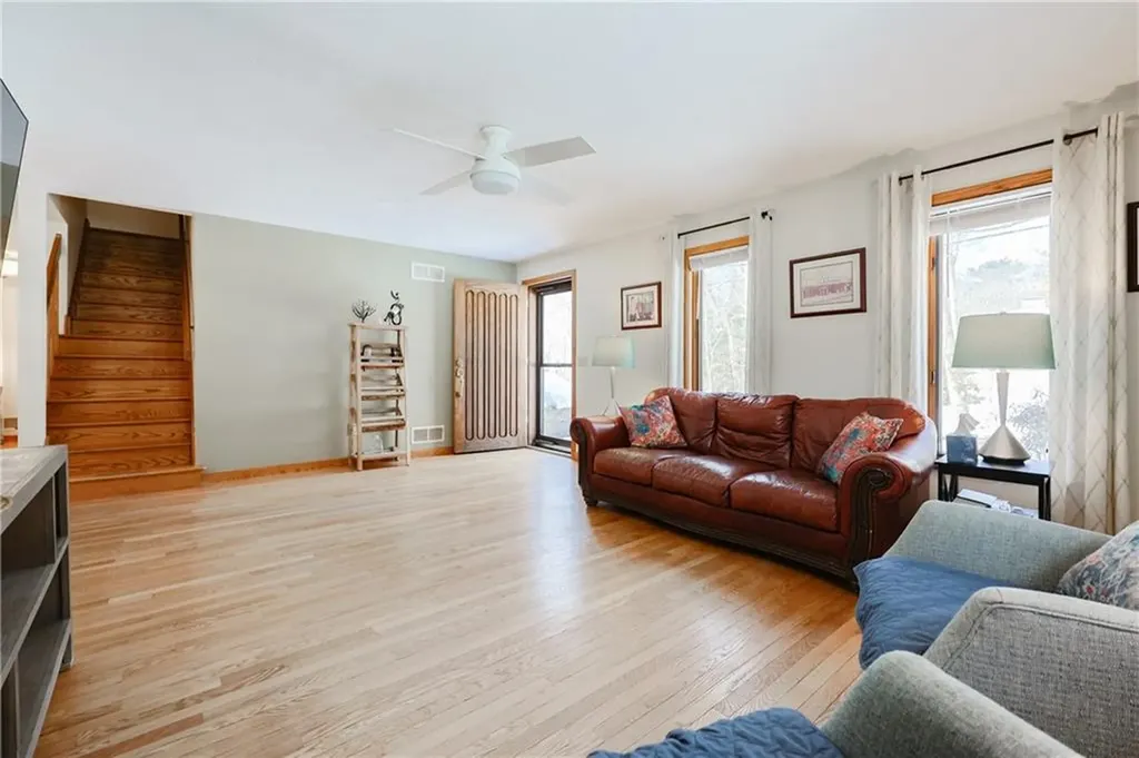 28 Gilfillan Road North Smithfield RI 02896