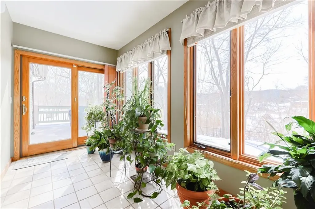 28 Gilfillan Road North Smithfield RI 02896