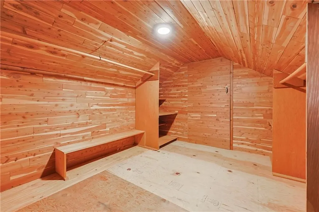 28 Gilfillan Road North Smithfield RI 02896