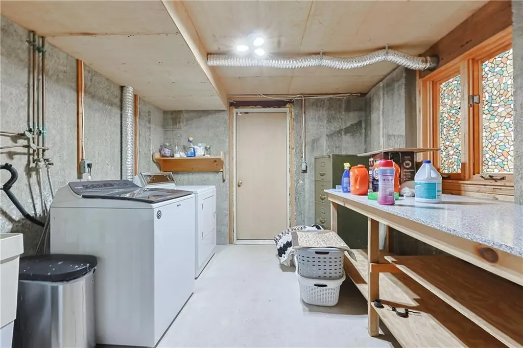 28 Gilfillan Road North Smithfield RI 02896