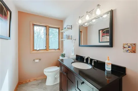 28 Gilfillan Road North Smithfield RI 02896