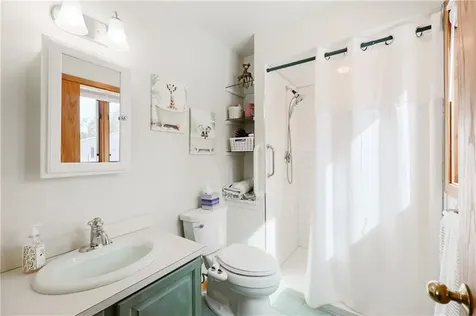 28 Gilfillan Road North Smithfield RI 02896