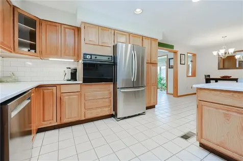 28 Gilfillan Road North Smithfield RI 02896