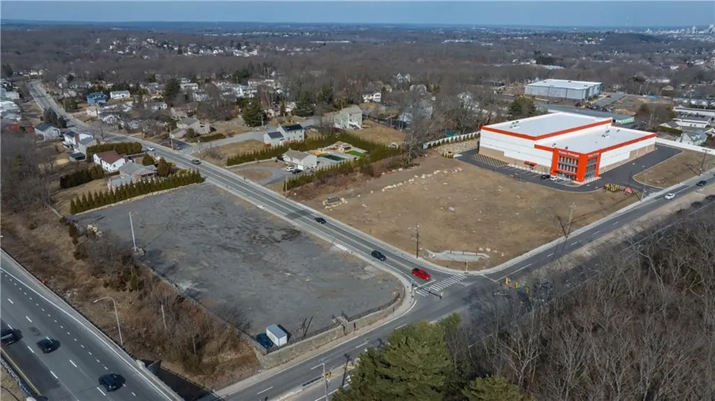 1835 Plainfield Pike Johnston RI 02919