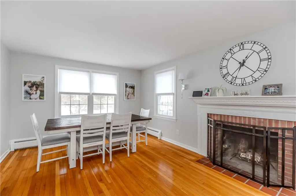 93 Tanglewood Drive West Warwick RI 02893