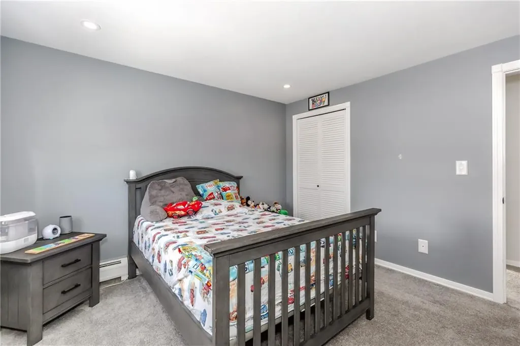 93 Tanglewood Drive West Warwick RI 02893