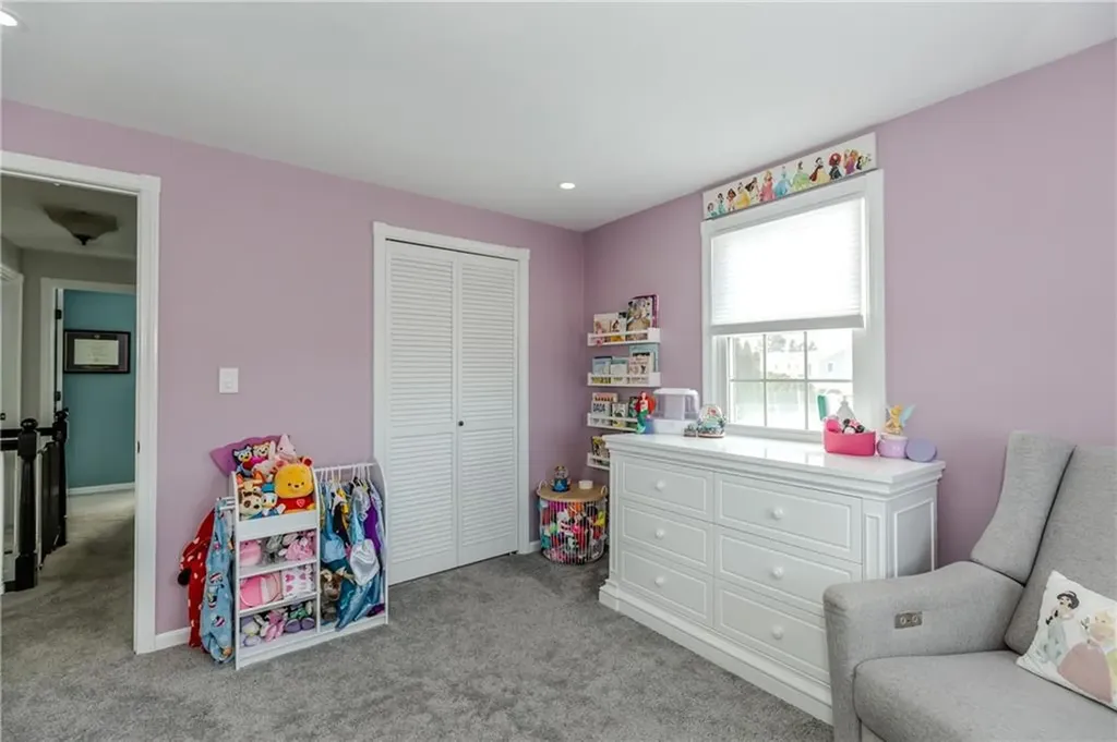 93 Tanglewood Drive West Warwick RI 02893