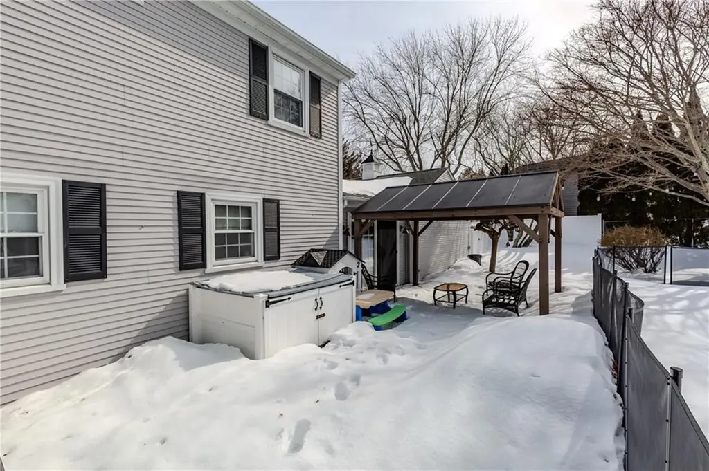 93 Tanglewood Drive West Warwick RI 02893