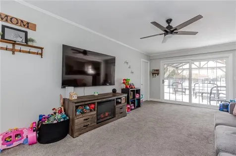 93 Tanglewood Drive West Warwick RI 02893