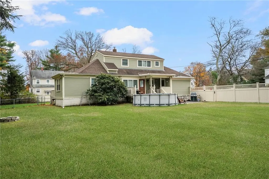 3 West Prospect Street Smithfield RI 02828