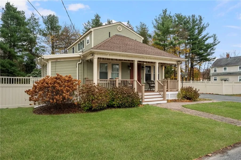 3 West Prospect Street Smithfield RI 02828