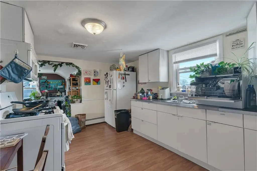 86 Tobey Street Providence RI 02909
