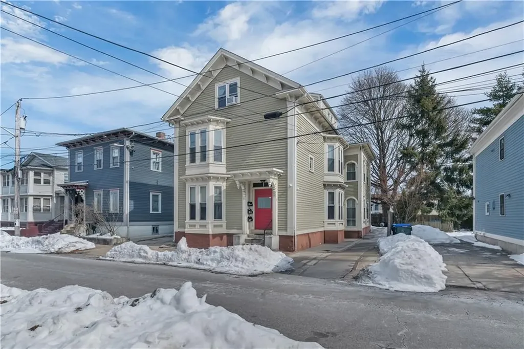 86 Tobey Street Providence RI 02909